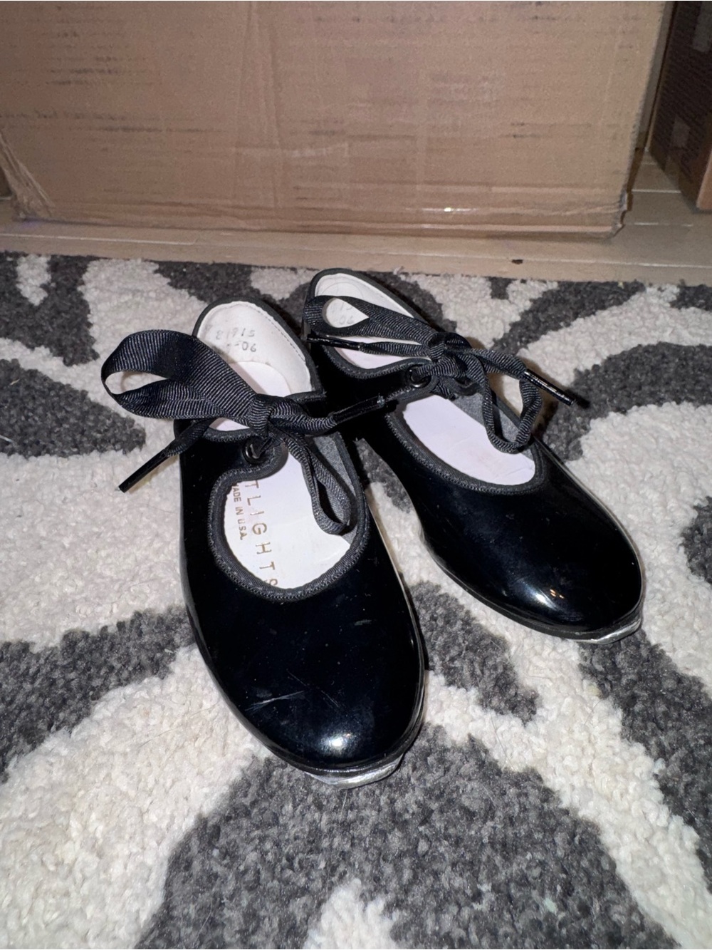 Girls' Black Patent Ribbon-Tie tap shoes